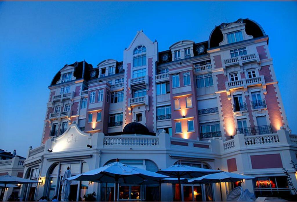 Grand Hotel Thalasso & Spa Saint-Jean-de-Luz Bagian luar foto